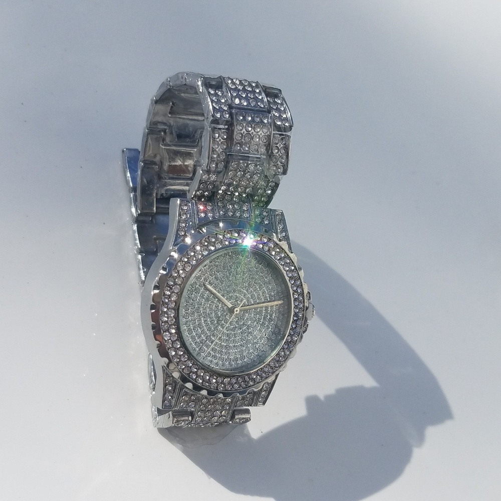 Crystal Timepiece - Picture 3 of 4